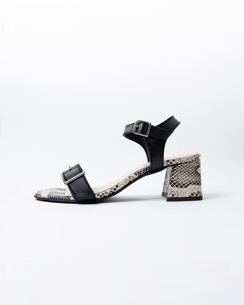 Buckle Sandal - Nero