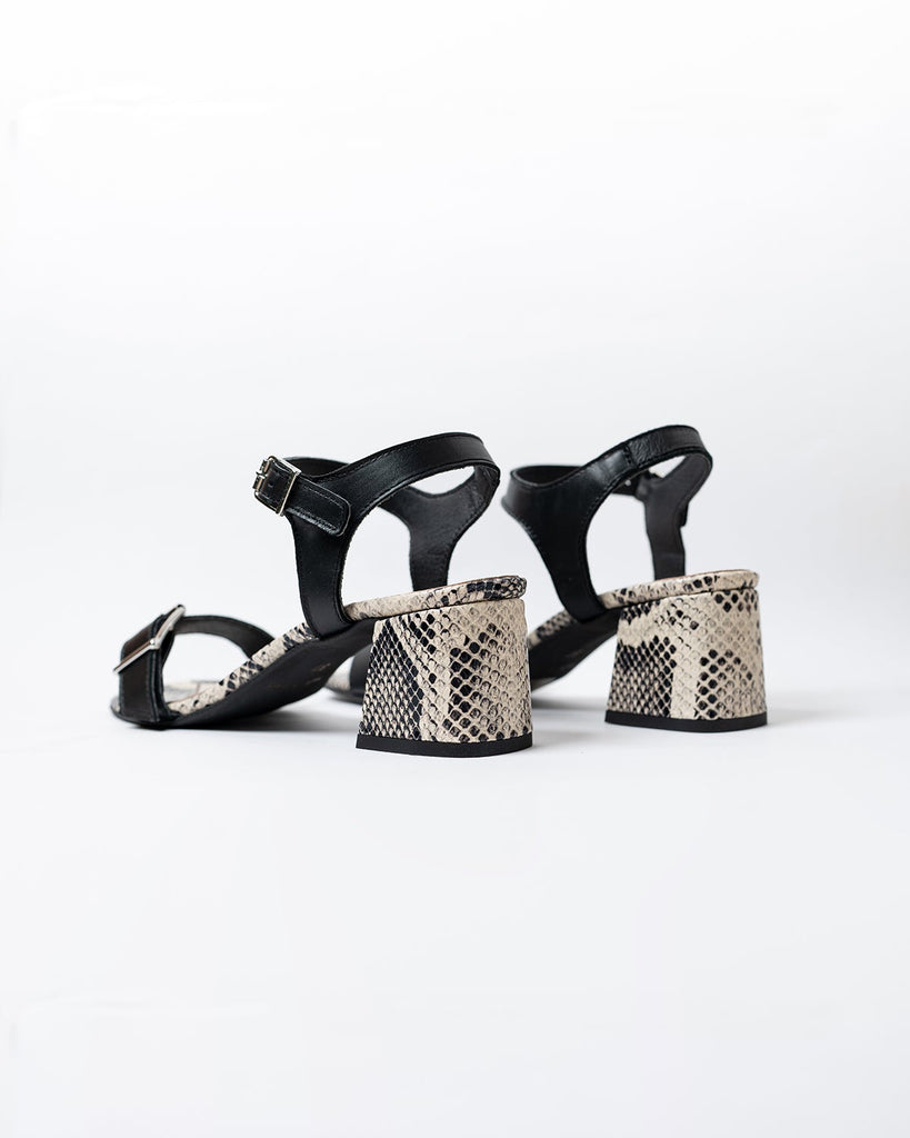 Buckle Sandal - Nero